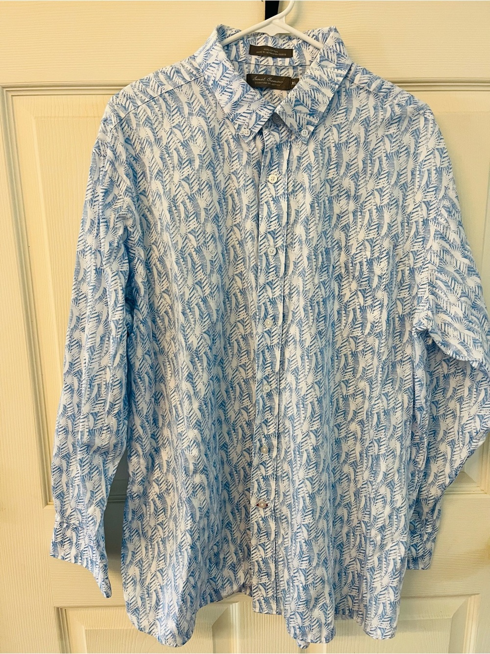NWOT DANIEL CREMIEUX Signature Leaf Design Size XL